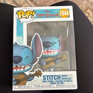 Funko Blue Stitch Holding Ukulele Pop! Figure